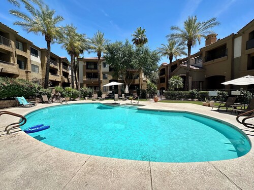 Cactus Casita: A Cozy Desert Hideaway Near Phoenix Top Attractions & Airport.