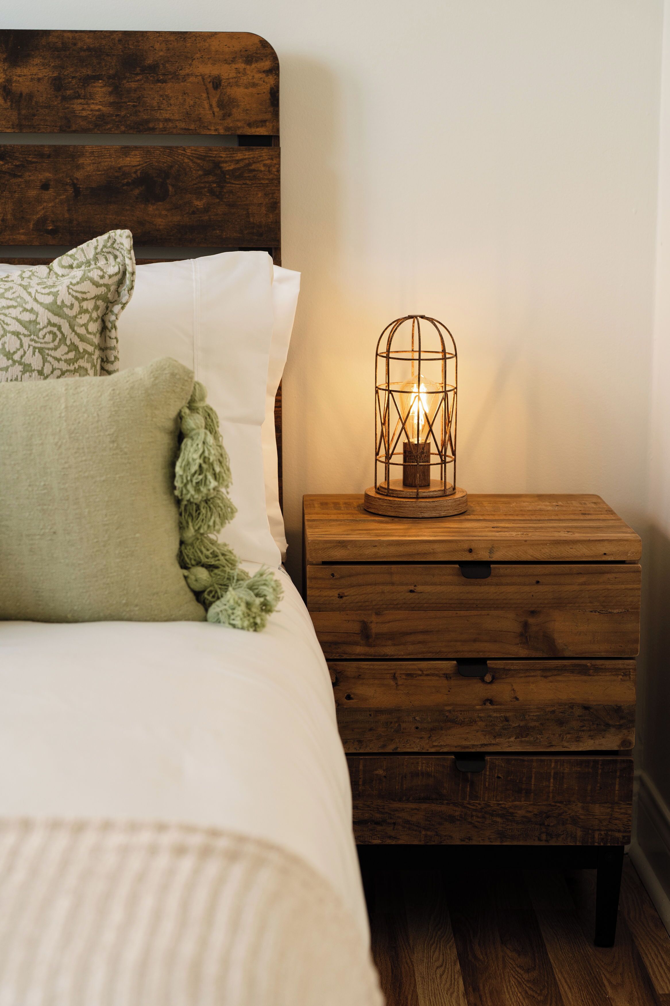 3 多间卧室、办公桌、熨斗/熨衣板、旅行婴儿床