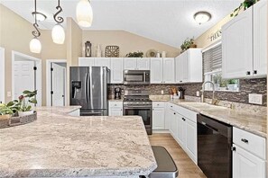 Imagen sin descripción, 5 de 27, botón