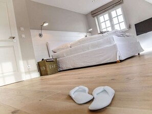 House | 3 bedrooms, individually furnished, iron/ironing board - Holiday Apartment "monkey Island" (Hörnum (Sylt))