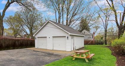 Home w/ 2 Kitchen & Living Rooms, Near Naval Base!