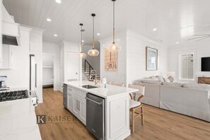 Interior - The Osprey 12-Bayfront w/ boat slip, elevator, & pool. Sapphire Osprey by Kaiser (Orange Beach)