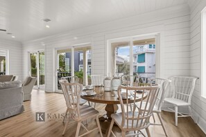 Dining - Osprey 16 - Bayside home w/boat slip, community pool. Turquoise Osprey by Kaiser (Orange Beach)