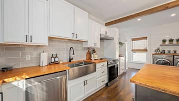 Micro-ondes, four, plaque de cuisson, lave-vaisselle