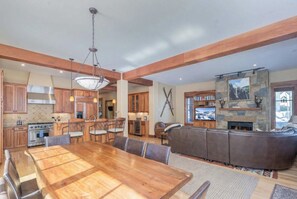 Interior - Ski-In/Ski-Out 4BR w/ Deck, Hot Tub, & Crib (Mountain Village)