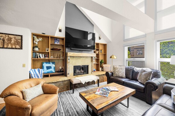 TV, fireplace, offices