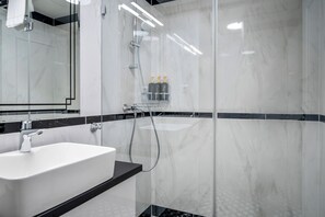 Classic Apartment, Courtyard View | Bathroom | Bathrobes, slippers