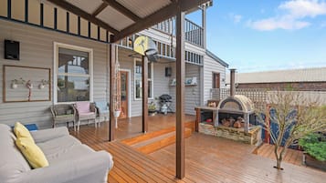 Family House, Garden View | Teres/patio