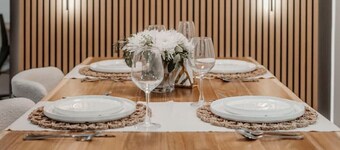 The Barrie Nook- 2 Bed-Coffee Bar-Reading Nook