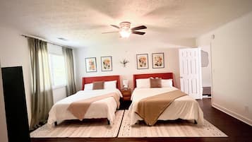 3 多间卧室、熨斗/熨衣板、WiFi、床单