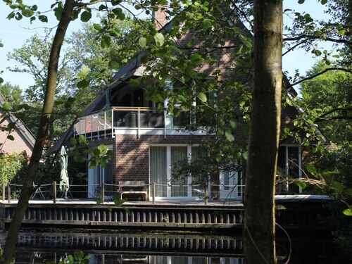 Holiday Apartment With 2 Bedrooms