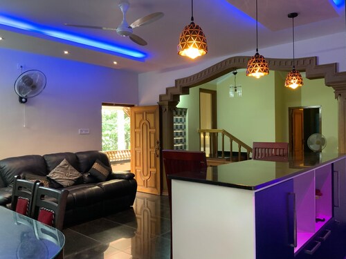 "Rohini Villa" 5 Bedroom Luxury Garden Villa in Kozhikode