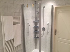 House | Bathroom - Apartment With 2 Bedrooms (Sylt)