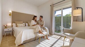 5 slaapkamers, een strijkplank/strijkijzer, internet, beddengoed