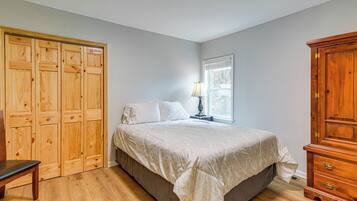 4 sovrum, skrivbord, strykjÀrn/strykbrÀda och internet