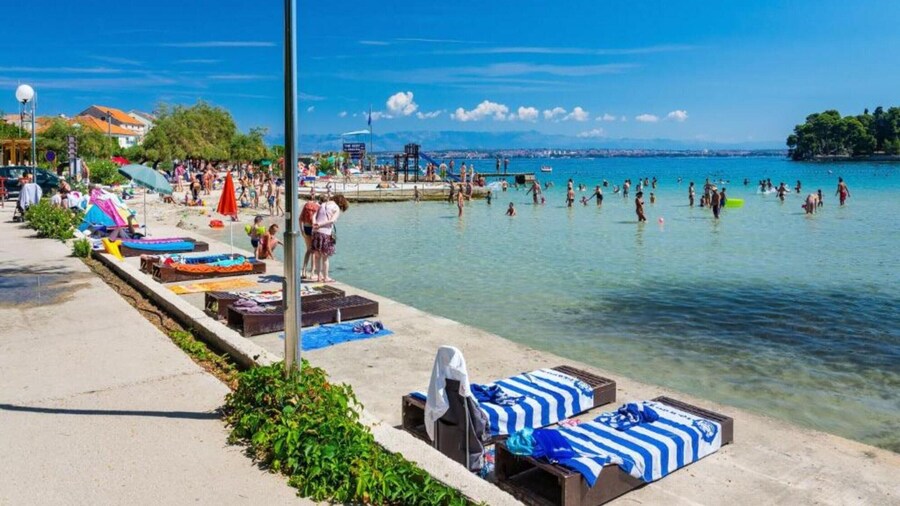 Spacious Apartment in Kastel Novi