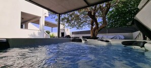 Apartment | Terrace/patio