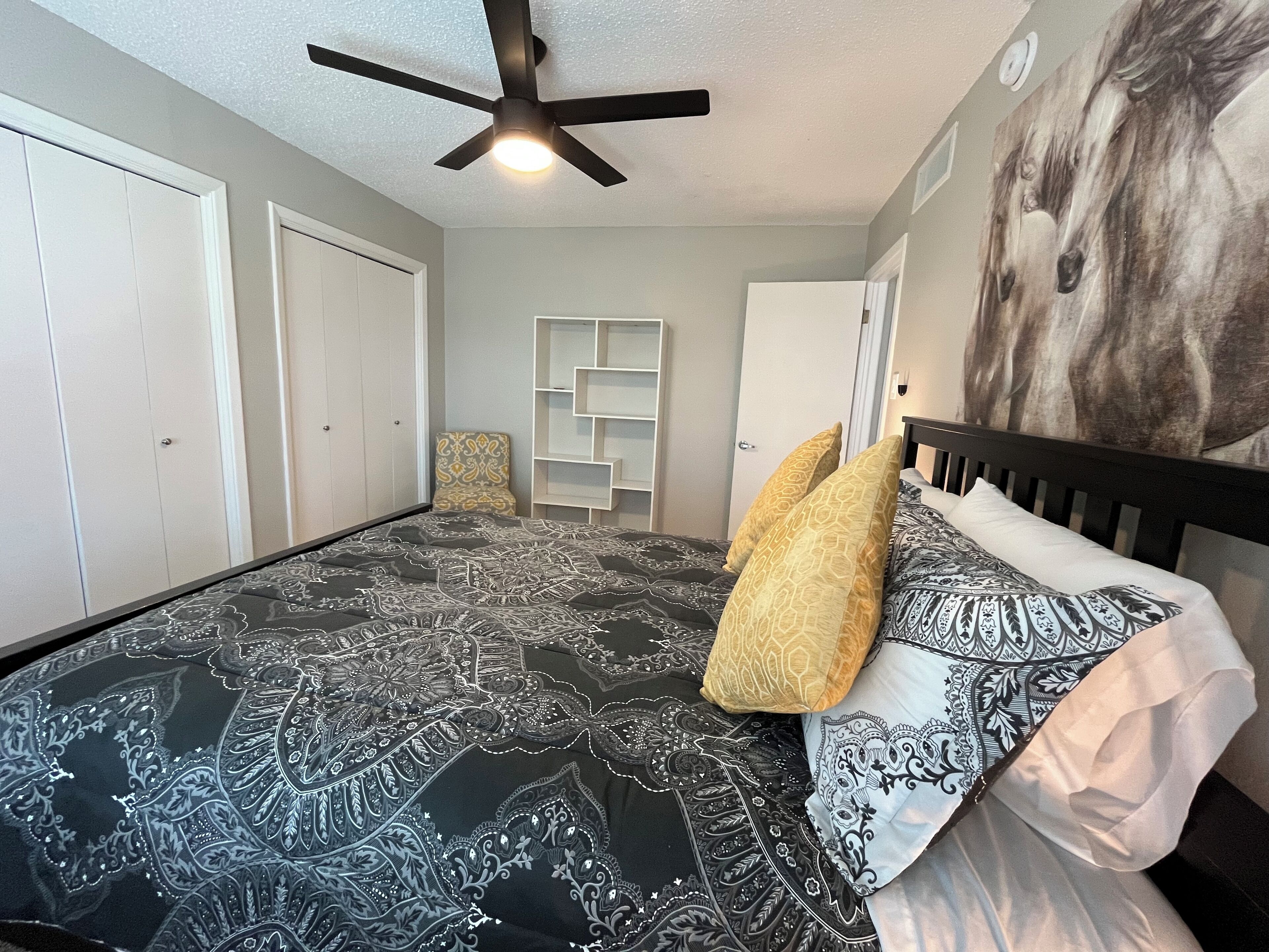 2 室のベッドルーム、アイロン / アイロン台、WiFi、ベッドシーツ