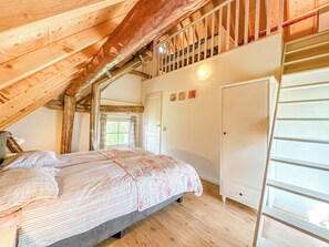 2 bedrooms