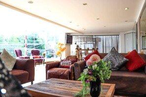 Zona de estar del vestíbulo