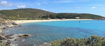 Villa Céleste, Apartment in villa, Swimming pool, garden, quiet, near the sea