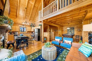 TV, fireplace - Rustic Cabin w Modern Comfort Minutes from Parkway (Pigeon Forge)
