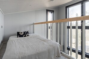2 bedrooms, desk, free WiFi, bed sheets - Spacious & Cozy 2BR Cabin at Riihivuori Peak next to Ski Slopes (Muurame)