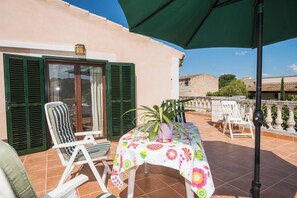 Outdoor dining - Villa Sa Fonera - Villa With Private Pool (Maria De La Salut, Illes Balears)
