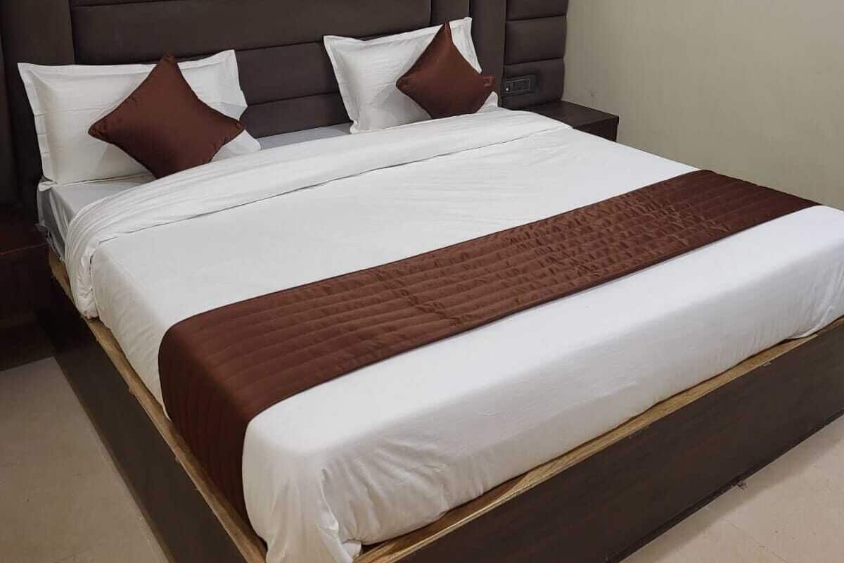 Deluxe Room, City View
