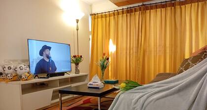 HOLIDAY HOME BANGKOK offers you a100%self-catering home hospitality.