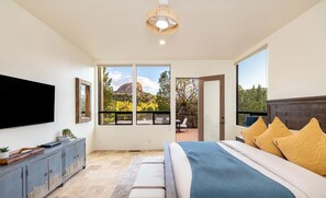 3 bedrooms, iron/ironing board, free WiFi - Enchanted Waters Retreat (Sedona)