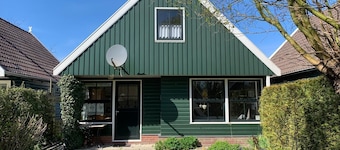 Vacation home North Holland 90sqm/2 bedrooms/parking lot/dishwasher/washing machine/WLAN/SmartTV