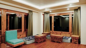 Living area - The Rangjung Hotel (Leh)