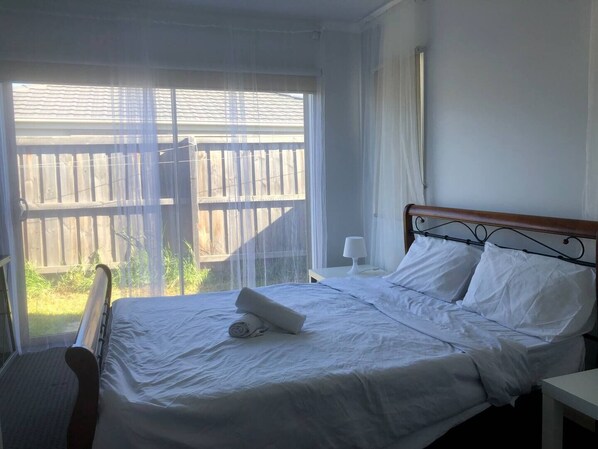 Casa familiar, vistas al jardín | 4 dormitorios y wifi gratis