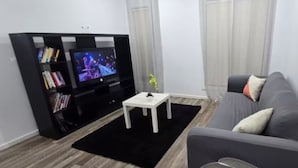 إطلالة على الشارع