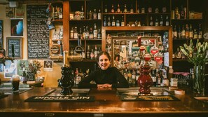 Bar (på overnatningsstedet)