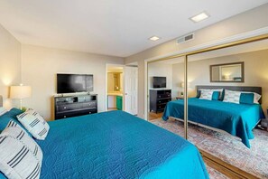 3 bedrooms, iron/ironing board, free WiFi, bed sheets