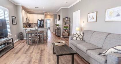 Legends Golf & Beach Getaway! A spacious 3-bedroom apartment.