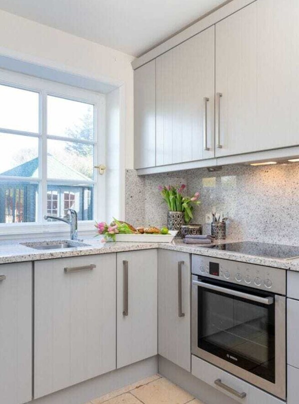 House | Private kitchen - Traumzeit - Family Comfortable Holiday Residence (Wenningstedt-Braderup)