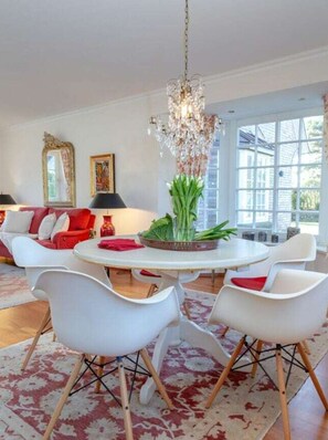 House | Dining - Traumzeit - Family Comfortable Holiday Residence (Wenningstedt-Braderup)