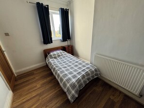 2 Schlafzimmer, Bügeleisen/Bügelbrett, WLAN, Bettwäsche