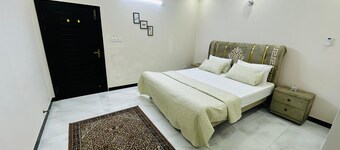 Inayat's House Abbottabad