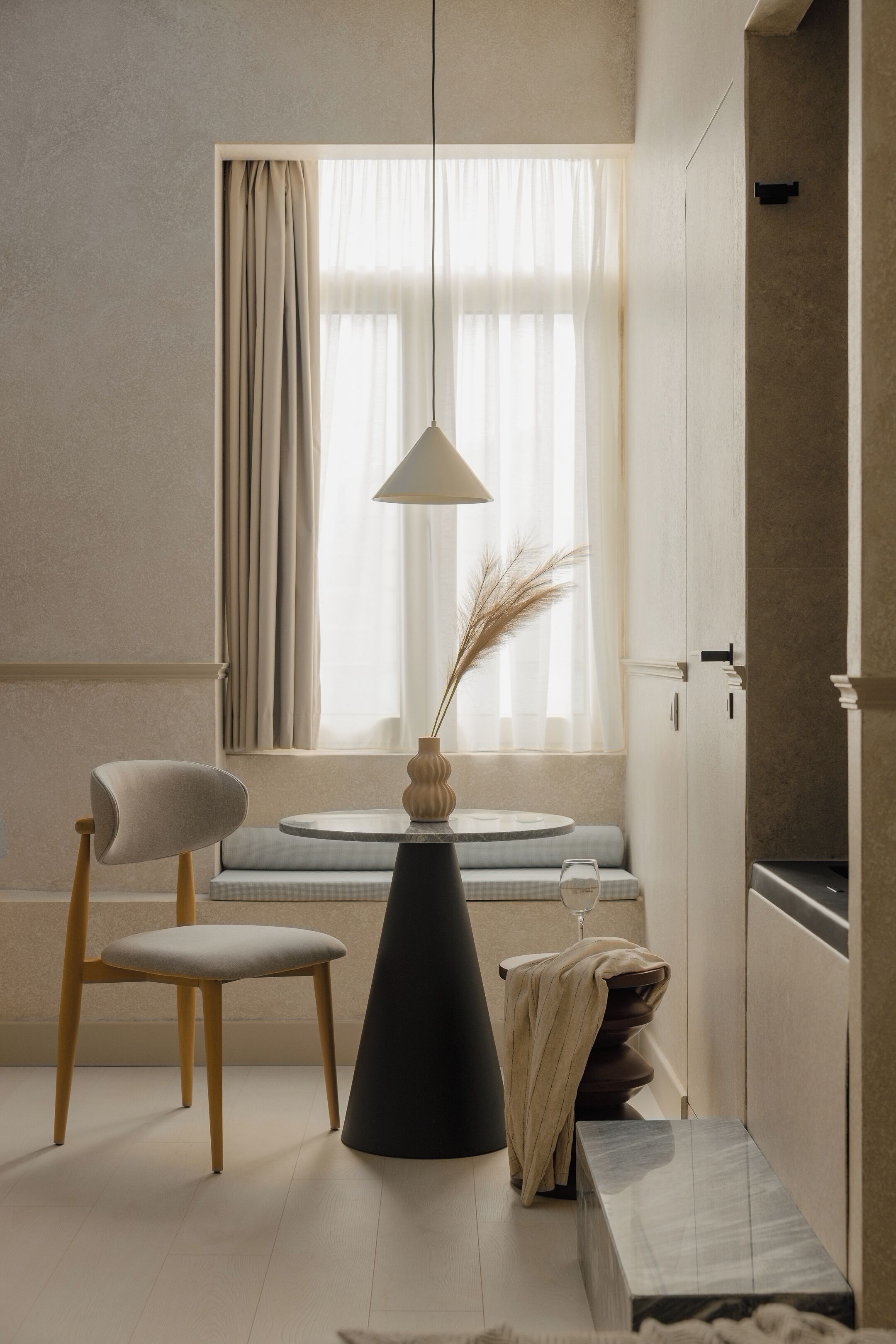 Luxury Studio | In-room dining