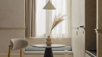 Luxury Studio | In-room dining