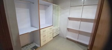 Ducha, cabezal de ducha tipo lluvia, artículos de tocador gratuitos