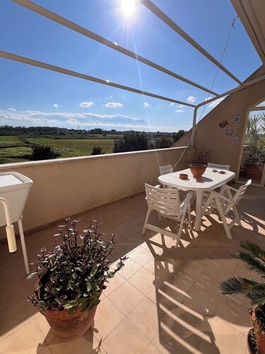 House surrounded by greenery a stone's throw from the center of Lecce