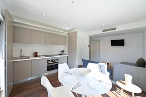 Dining - Modern Concept Suite Crocetta 3 in Lugano (Viganello)