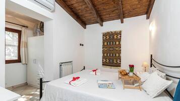 3 quartos, Wi-Fi de cortesia, roupa de cama