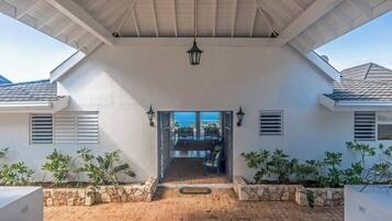 Mặt tiền nơi lưu trú