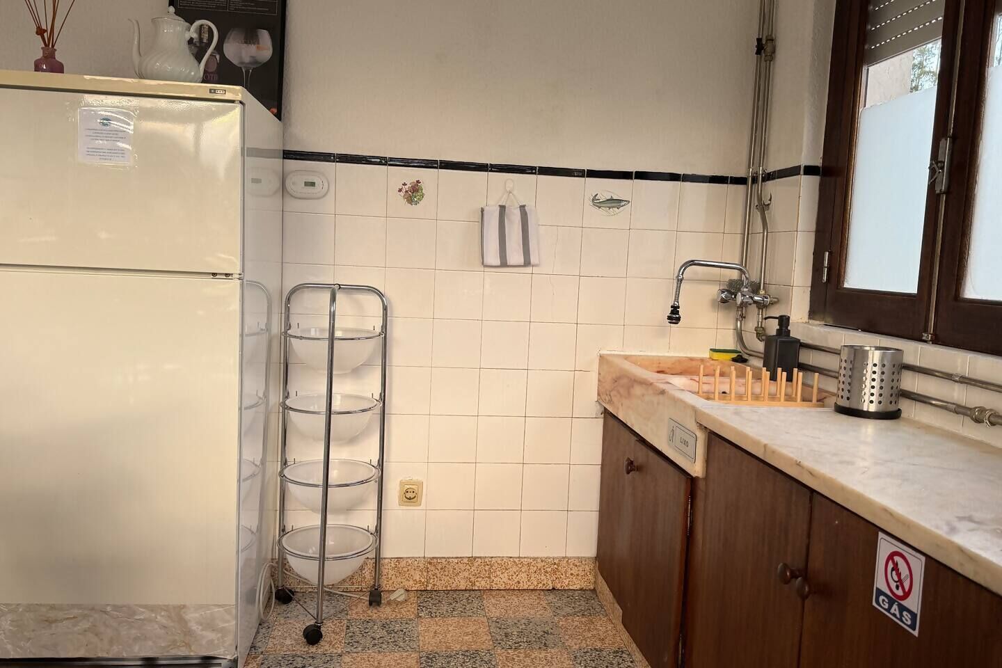 Refrigerador, microondas, horno y lavavajillas 